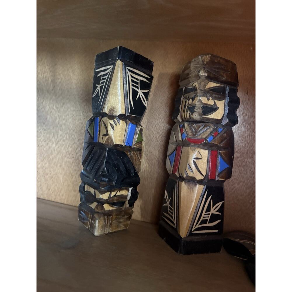 Japanese Wooden Ainu Nipopo Statue Vtg 2pc